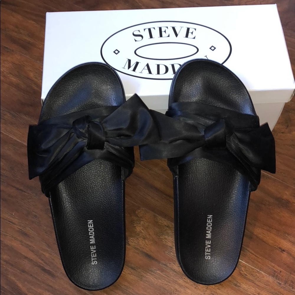 Steve Madden silky black statin bow slides